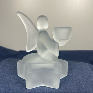 Vintage 1980s   LE Smith Frosted Glass Angel On Star Candlestick‎ Holder  4 3/4"